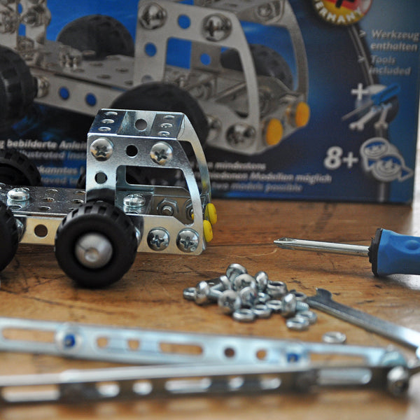 Erector Set Crane – Imagine Childhood